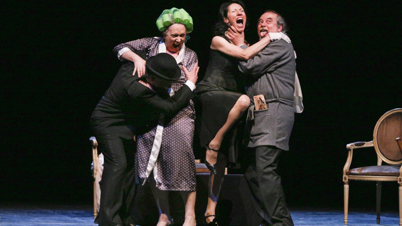 teatrodelledieci_produzioni_cantatrice_calva_4